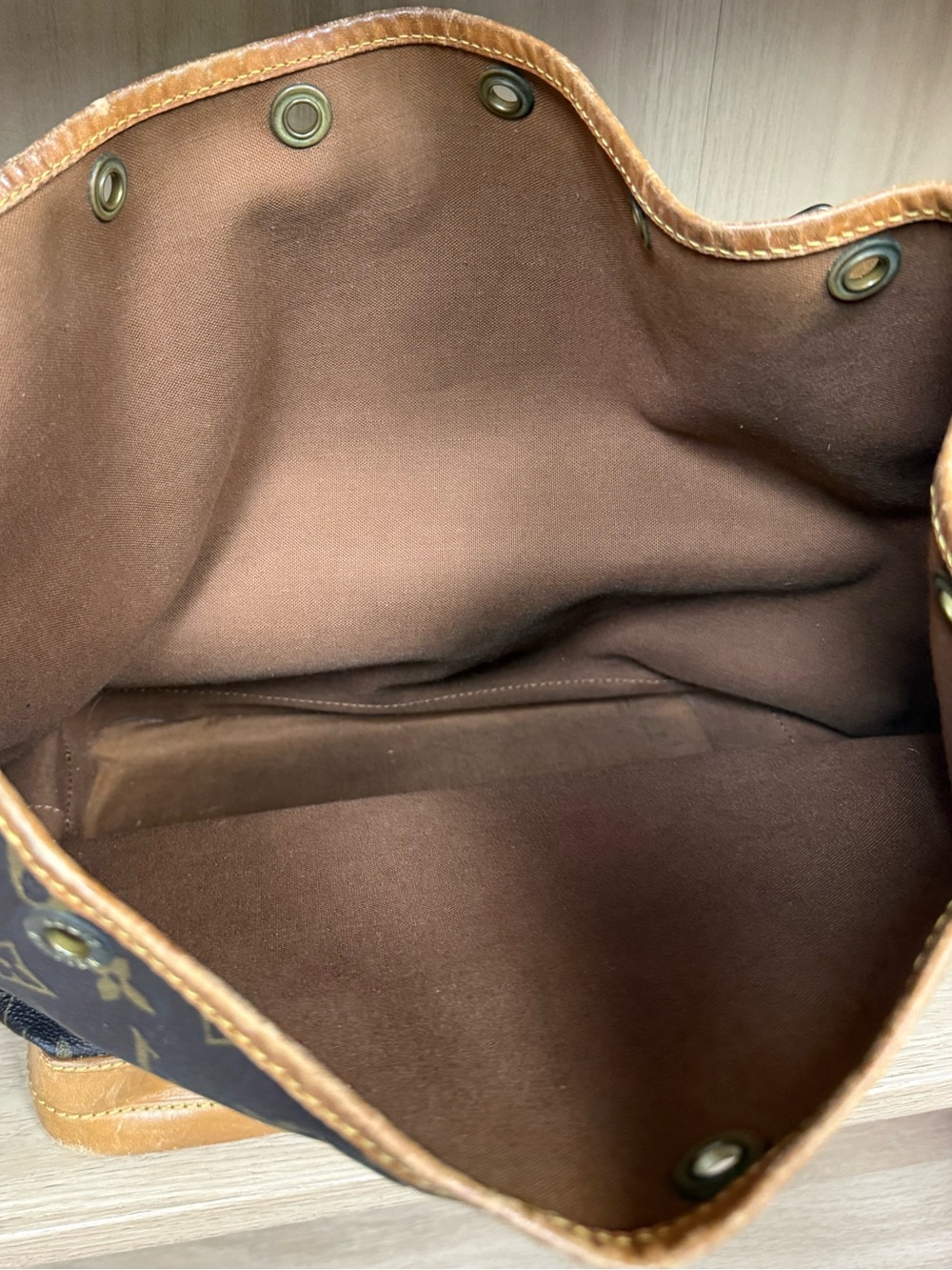 Louis Vuitton Monogram Canvas Brown Tan Bucket Tote - Picture 8 of 8